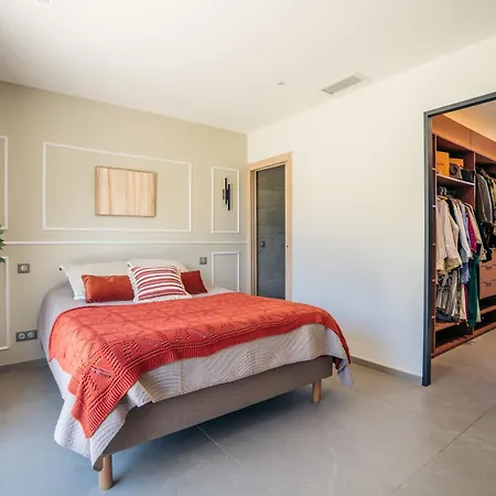 Prestige Yourhosthelper * Nîmes