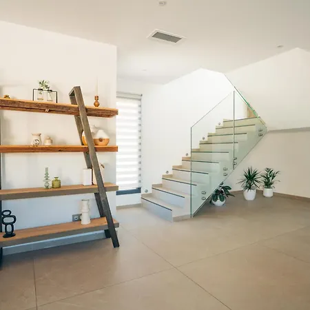 Prestige Yourhosthelper Villa